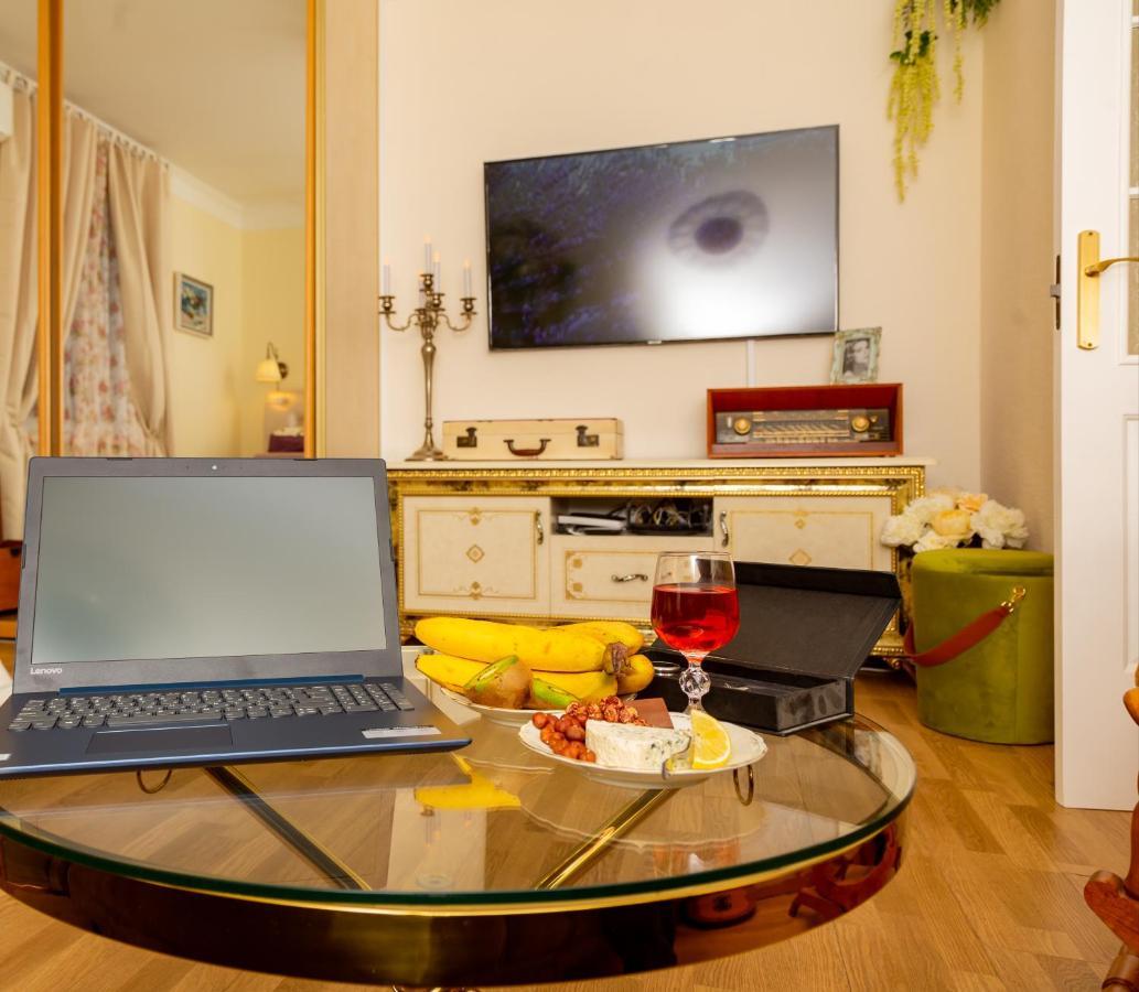 La Boheme - The Magic Of Riga & Free Parking Apartment Exterior photo